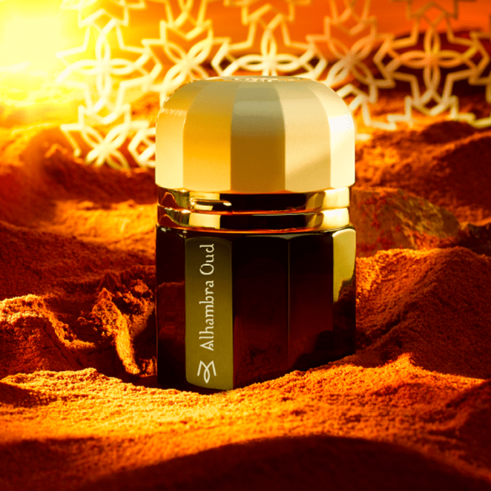 عطر الحمراء عود من رامون مونيجال اكستريت دو برفيوم